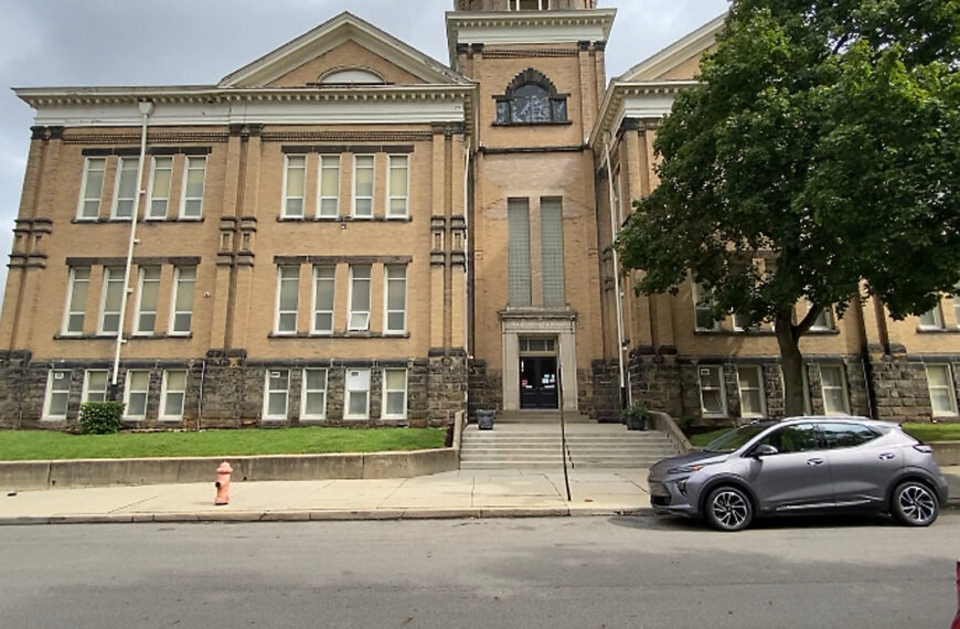 Columbus Board of Education introduces newest members; swears in first Latina president